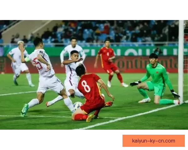 蓝狐近十五轮仅得十一分陷入英冠降级区保级压力骤增